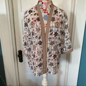 Textured VTG Floral Kimono